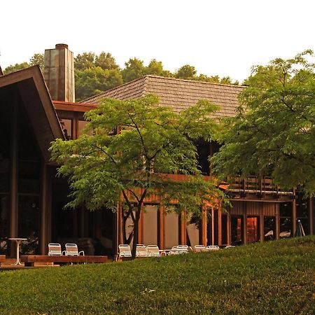 Mohican Lodge And Conference Center Perrysville Exteriör bild