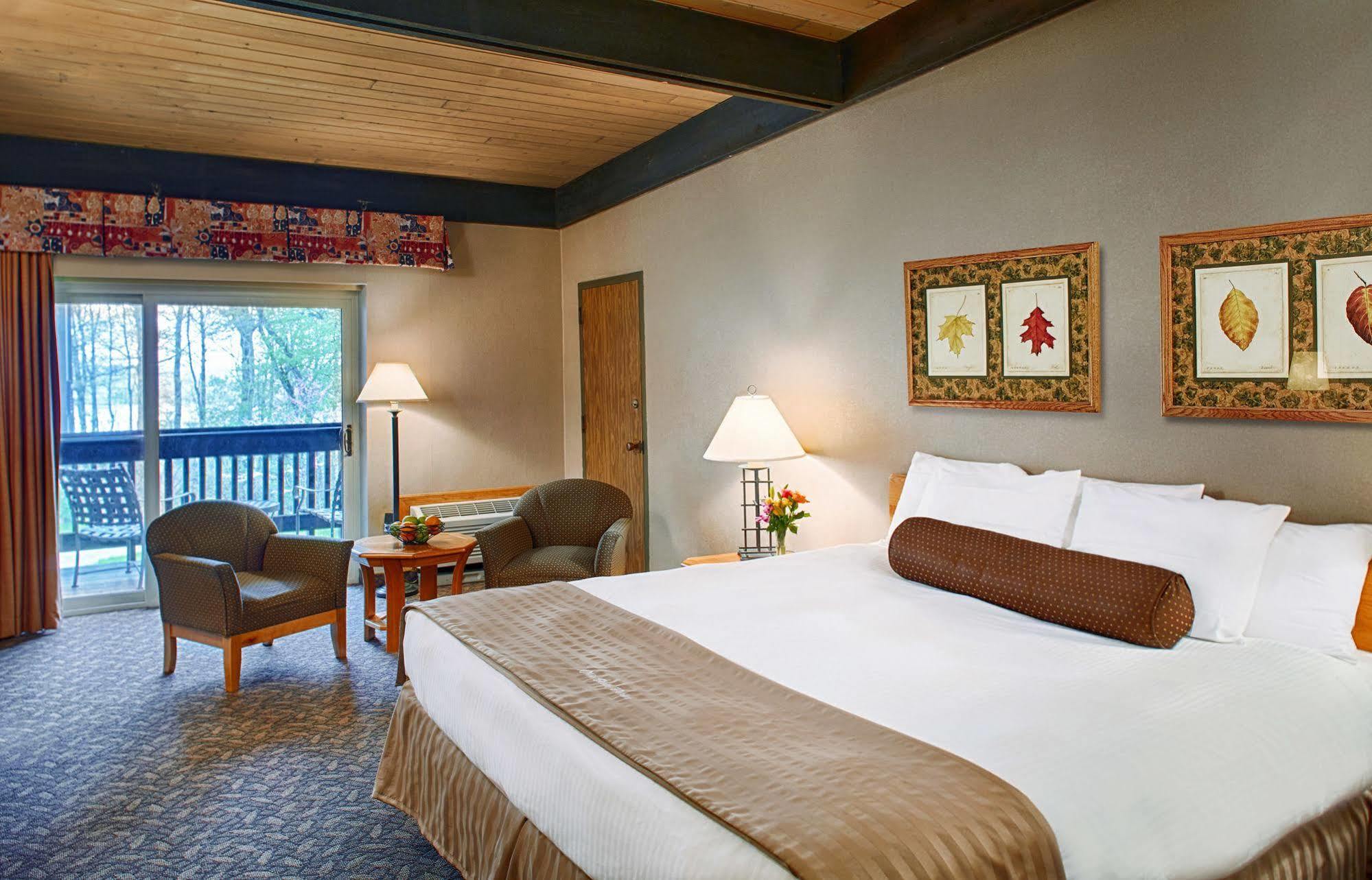 Mohican Lodge And Conference Center Perrysville Exteriör bild