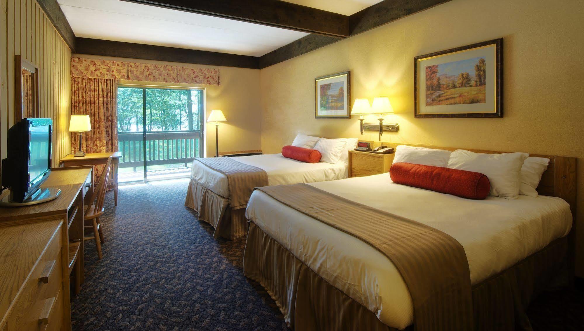 Mohican Lodge And Conference Center Perrysville Exteriör bild